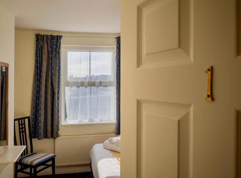White Heather House Clifden Town Square エクステリア 写真